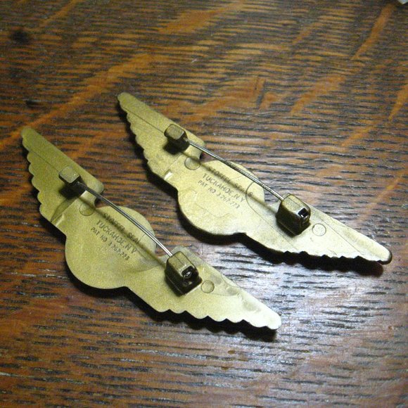 Delta Air Lines Junior Pilot Stewardess Wings (2) - Picture 5 of 7